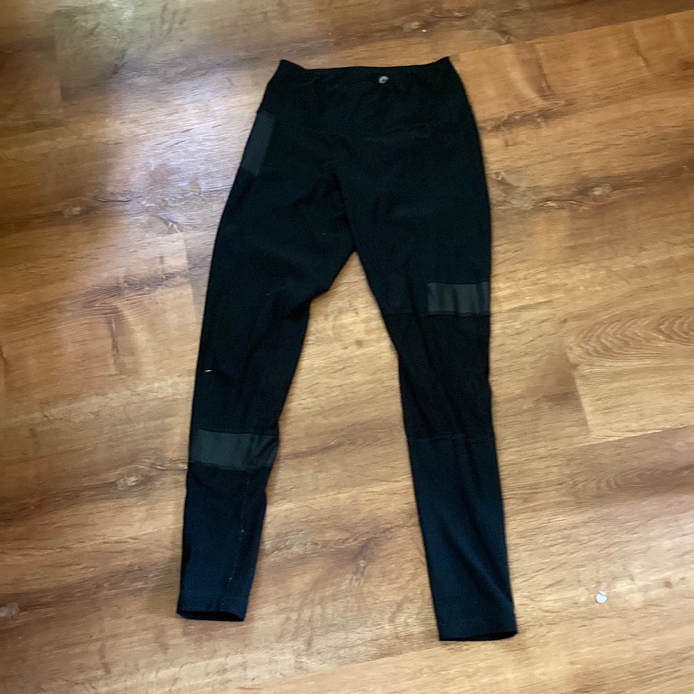 Black leggings